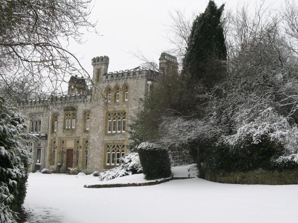 Ffarm Country House 애버갤리 외부 사진